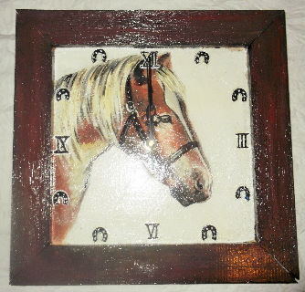 horloge peinte à la main thème cheval Sylvie G. création